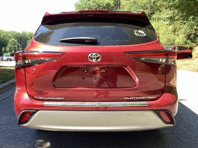 2022 Toyota Highlander Platinum