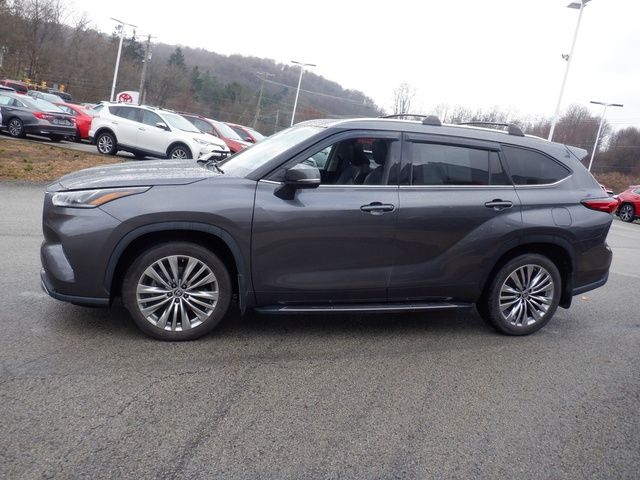 2022 Toyota Highlander Platinum