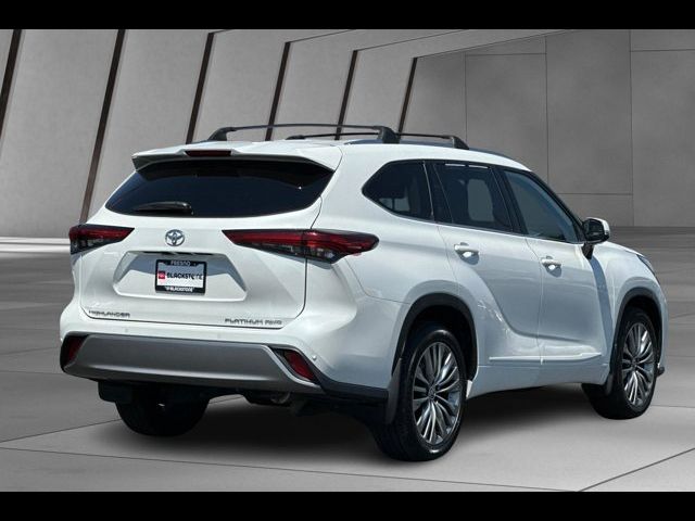 2022 Toyota Highlander Platinum