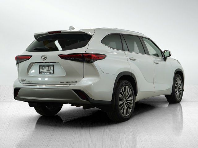 2022 Toyota Highlander Platinum