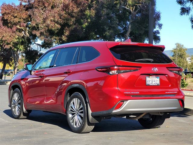 2022 Toyota Highlander Platinum