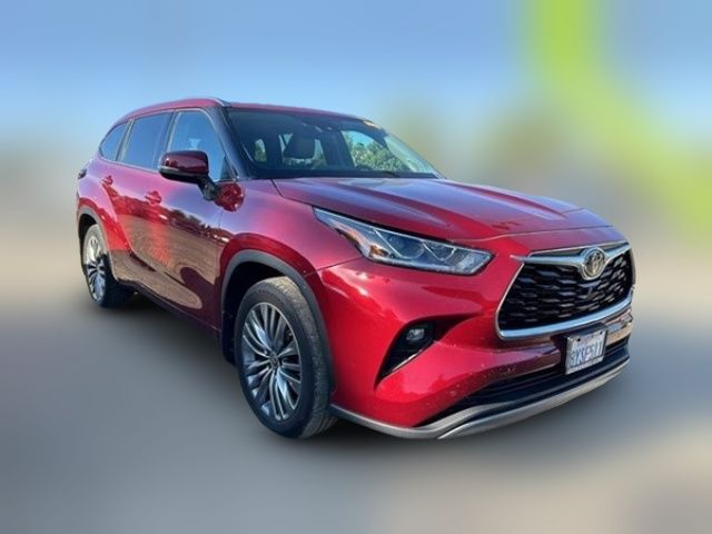 2022 Toyota Highlander Platinum