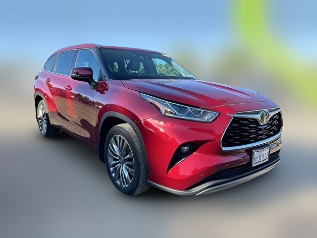 2022 Toyota Highlander Platinum