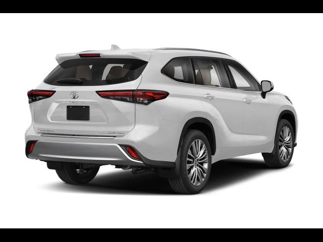 2022 Toyota Highlander Platinum