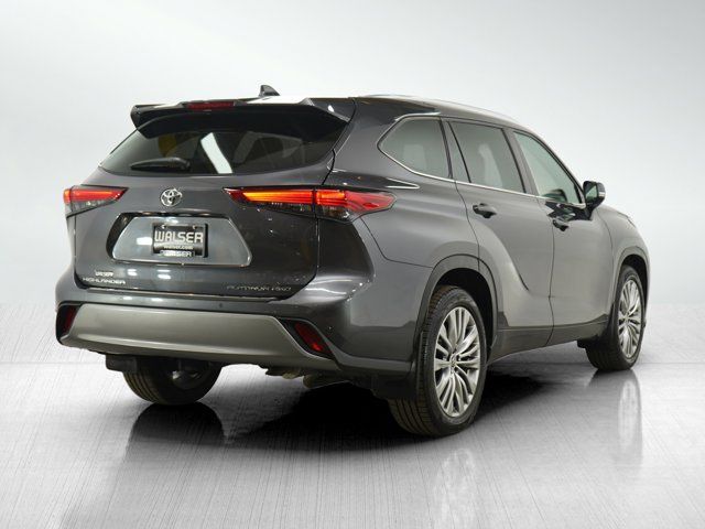 2022 Toyota Highlander Platinum