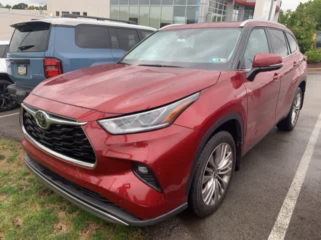 2022 Toyota Highlander Platinum