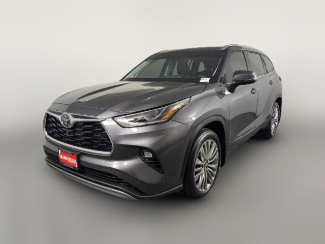 2022 Toyota Highlander Platinum