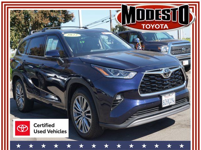 2022 Toyota Highlander Platinum