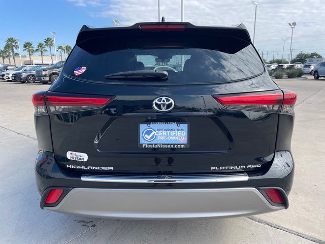 2022 Toyota Highlander Platinum