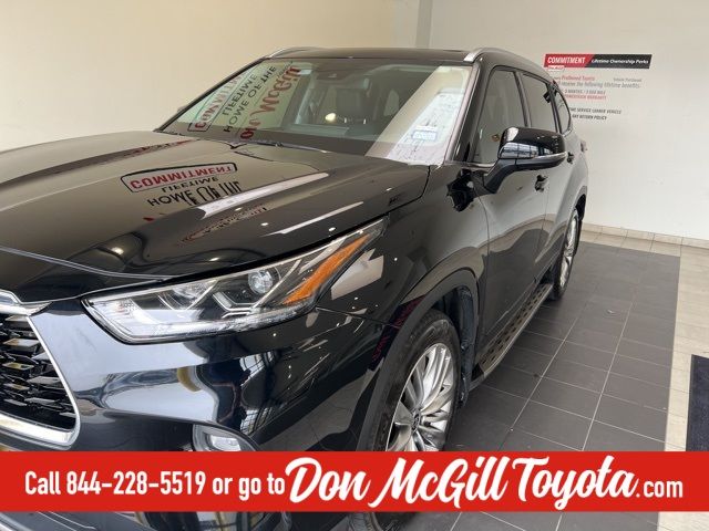 2022 Toyota Highlander Platinum