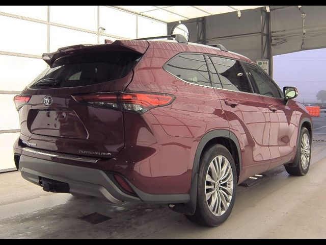 2022 Toyota Highlander Platinum