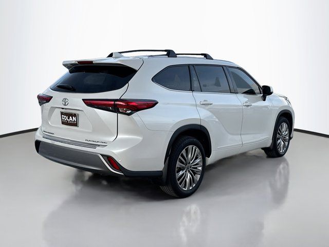 2022 Toyota Highlander Platinum