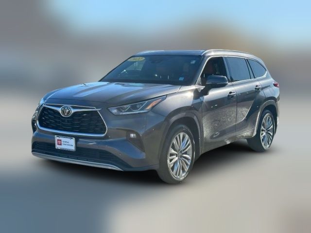 2022 Toyota Highlander Platinum