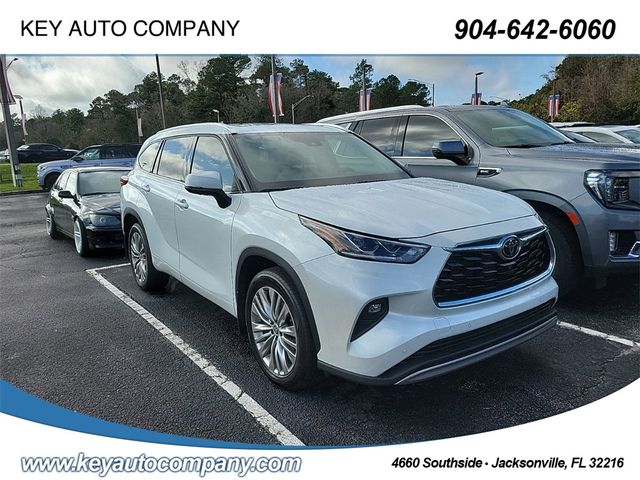 2022 Toyota Highlander Platinum