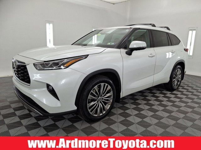 2022 Toyota Highlander Platinum