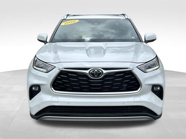 2022 Toyota Highlander Platinum