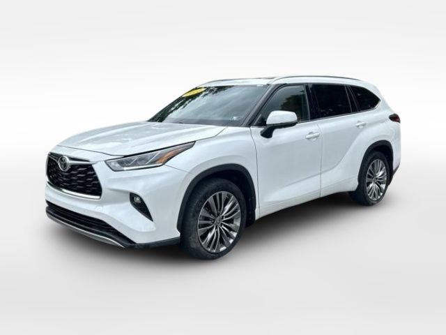2022 Toyota Highlander Platinum