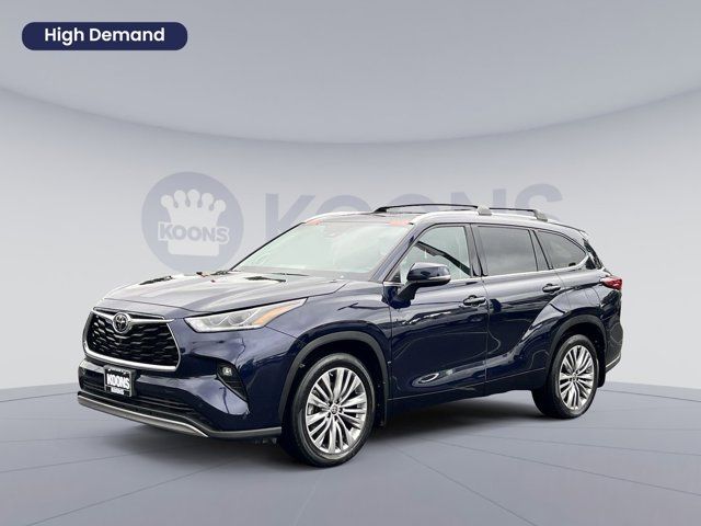 2022 Toyota Highlander Platinum