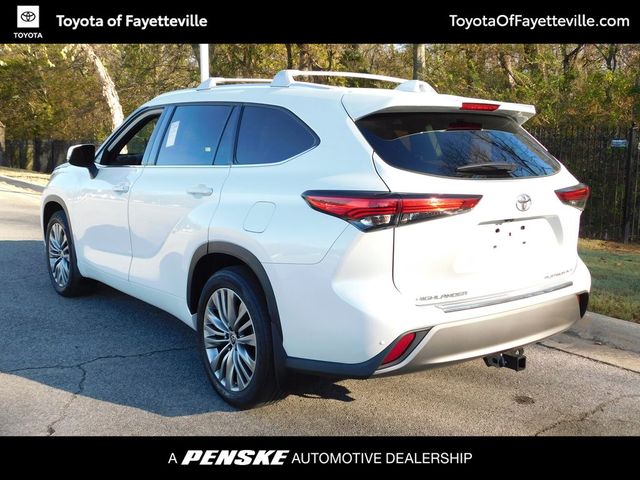 2022 Toyota Highlander Platinum