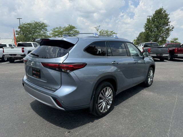 2022 Toyota Highlander Platinum