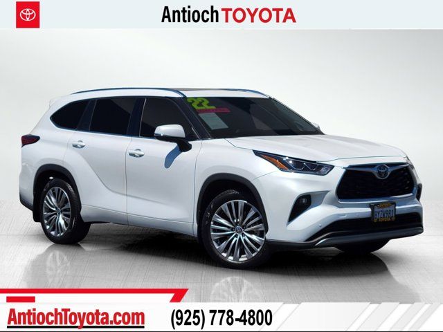 2022 Toyota Highlander Platinum