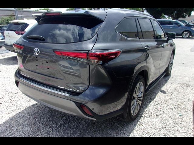 2022 Toyota Highlander Platinum