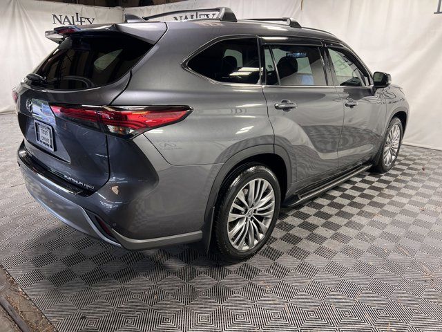 2022 Toyota Highlander Platinum