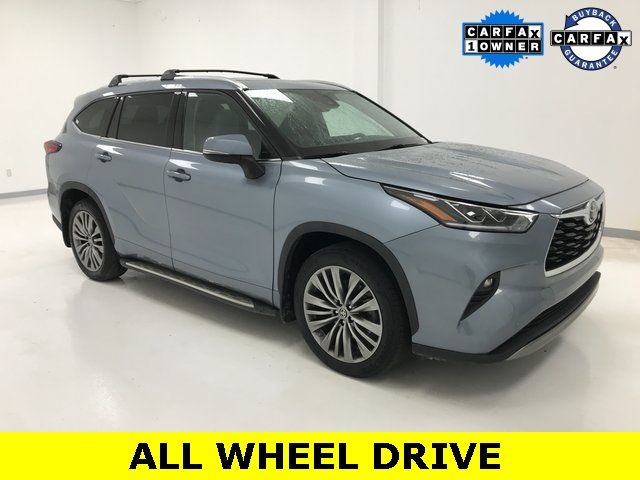 2022 Toyota Highlander Platinum