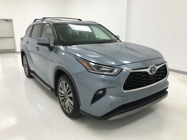 2022 Toyota Highlander Platinum