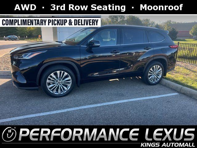 2022 Toyota Highlander Platinum