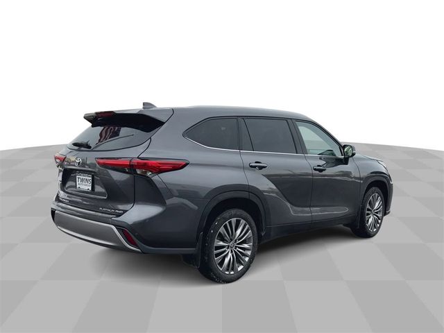 2022 Toyota Highlander Platinum