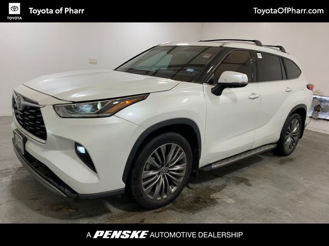 2022 Toyota Highlander Platinum