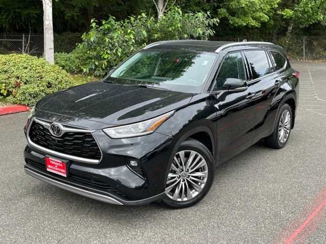 2022 Toyota Highlander Platinum