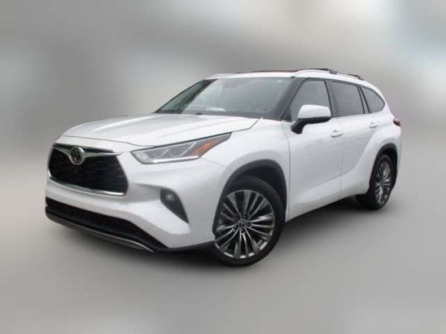 2022 Toyota Highlander Platinum