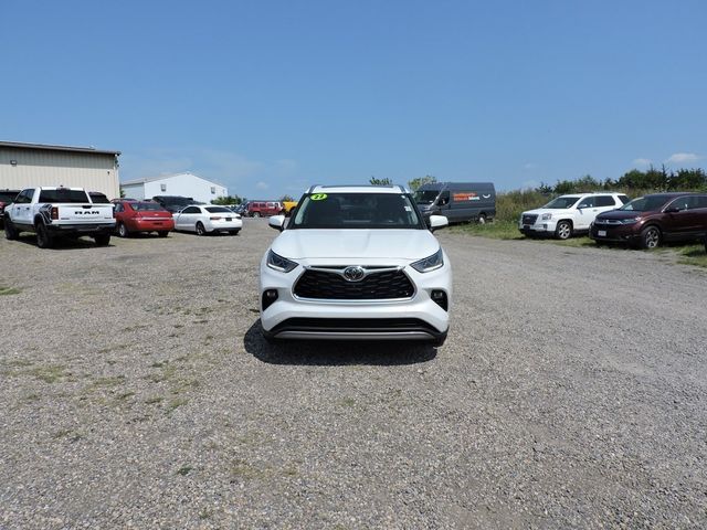2022 Toyota Highlander Platinum