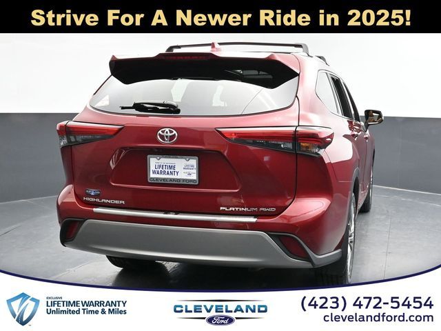 2022 Toyota Highlander Platinum