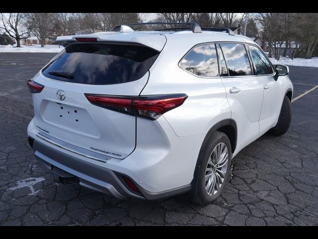 2022 Toyota Highlander Platinum