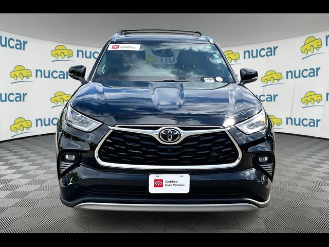 2022 Toyota Highlander Platinum