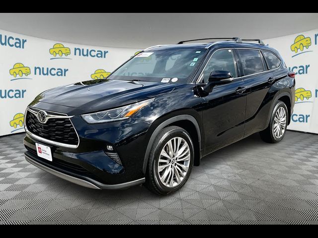 2022 Toyota Highlander Platinum