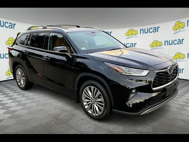 2022 Toyota Highlander Platinum