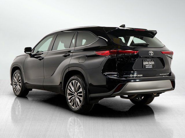 2022 Toyota Highlander Platinum