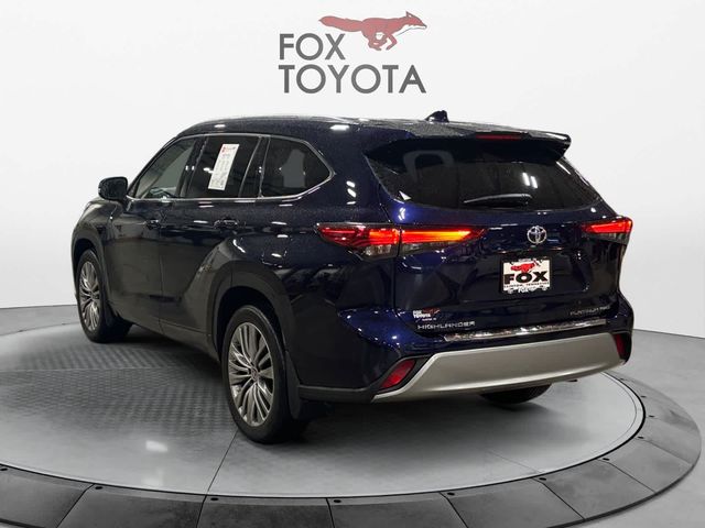 2022 Toyota Highlander Platinum