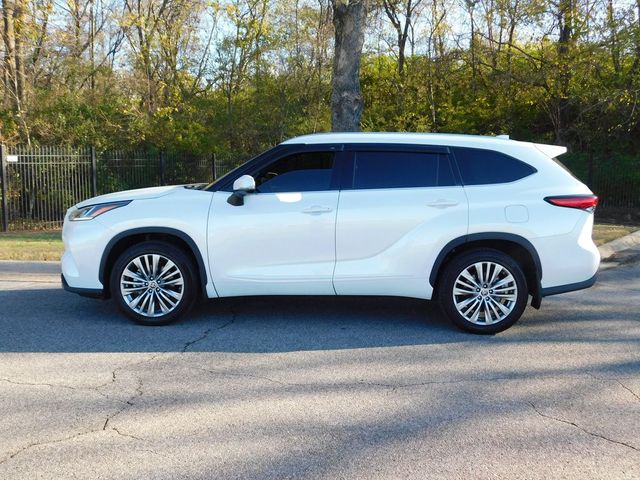 2022 Toyota Highlander Platinum