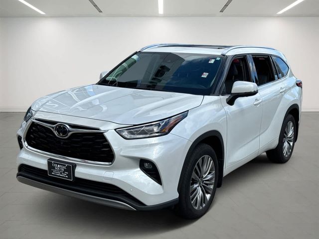 2022 Toyota Highlander Platinum