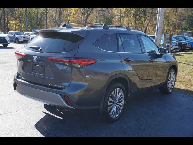 2022 Toyota Highlander Platinum