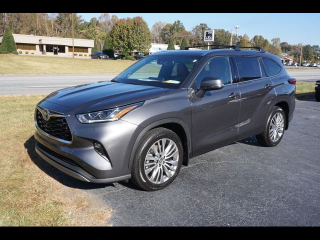 2022 Toyota Highlander Platinum