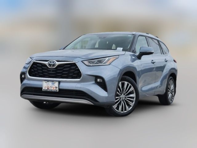 2022 Toyota Highlander Platinum