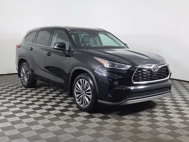 2022 Toyota Highlander Platinum