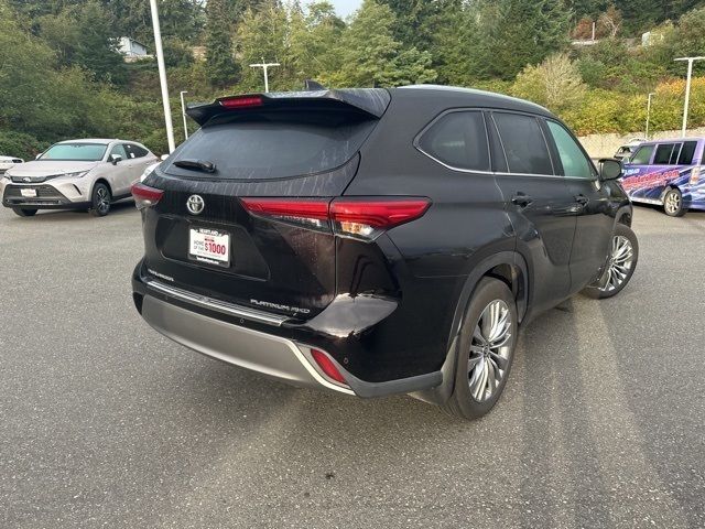 2022 Toyota Highlander Platinum