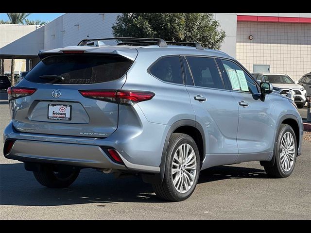 2022 Toyota Highlander Platinum